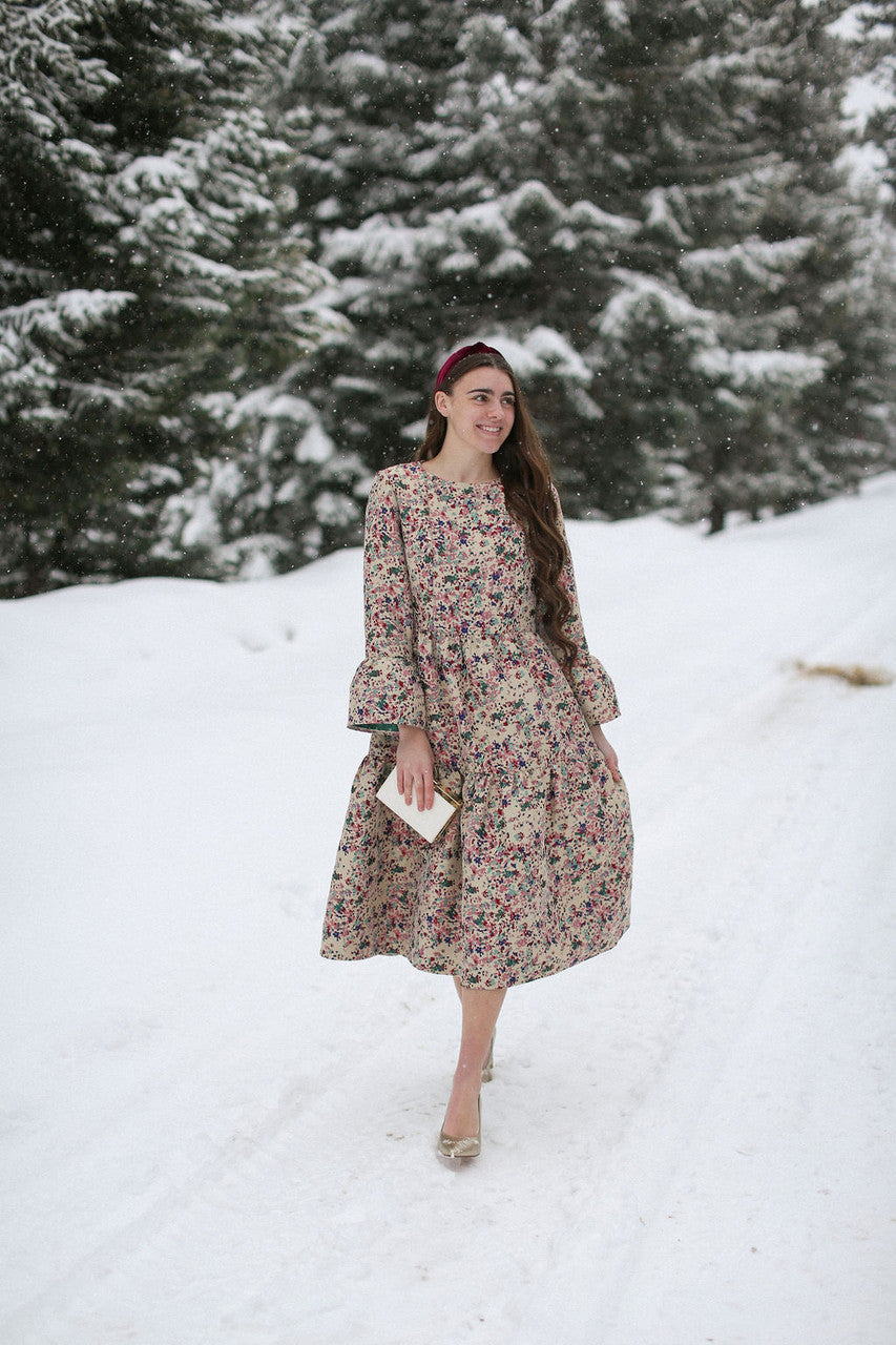 Winterberry Wishes Dress – daintyjewellsfoundation