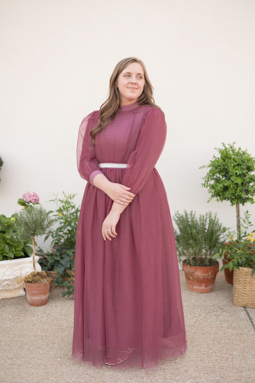 dainty jewells dresses Weekend in Boston Dress daintyjewellsfoundation the skirt sways beautifully with each step Natalie's Stunning Wedding: Past Meets
